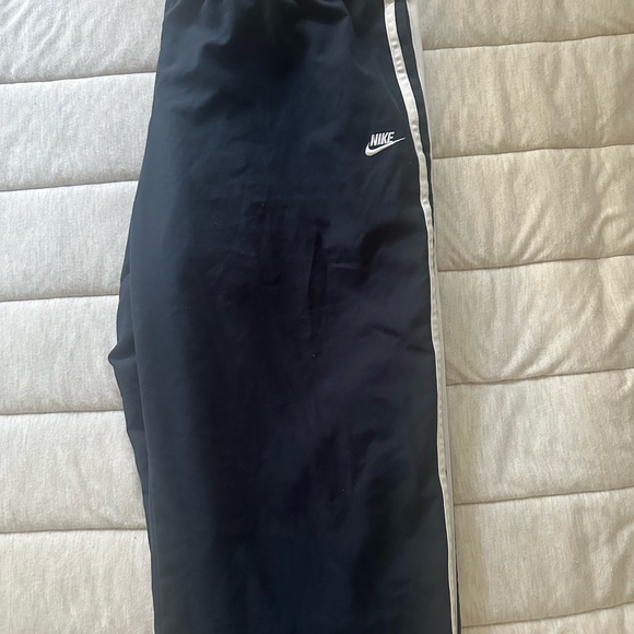 nike pants - Picture 3 of 3